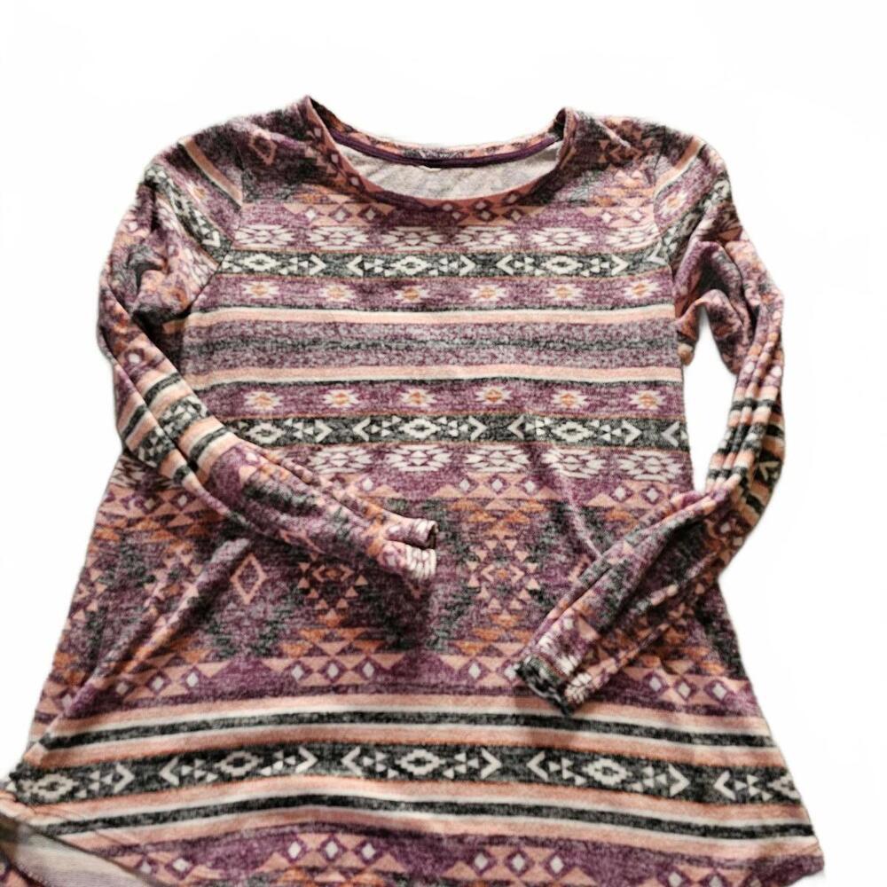 Long Sleeve Patterned Knit Top